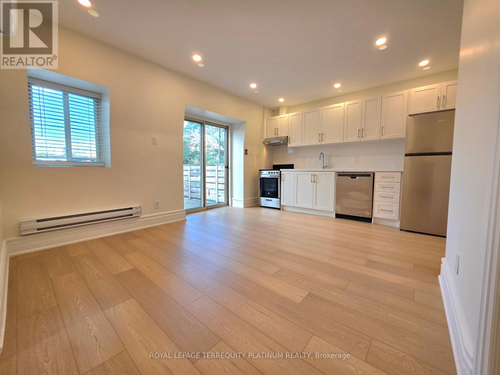 5/ 2nd Floor - 11 Beaconsfield Avenue, Toronto, Ontario  M6J 3J1 - Photo 2 - C13528396