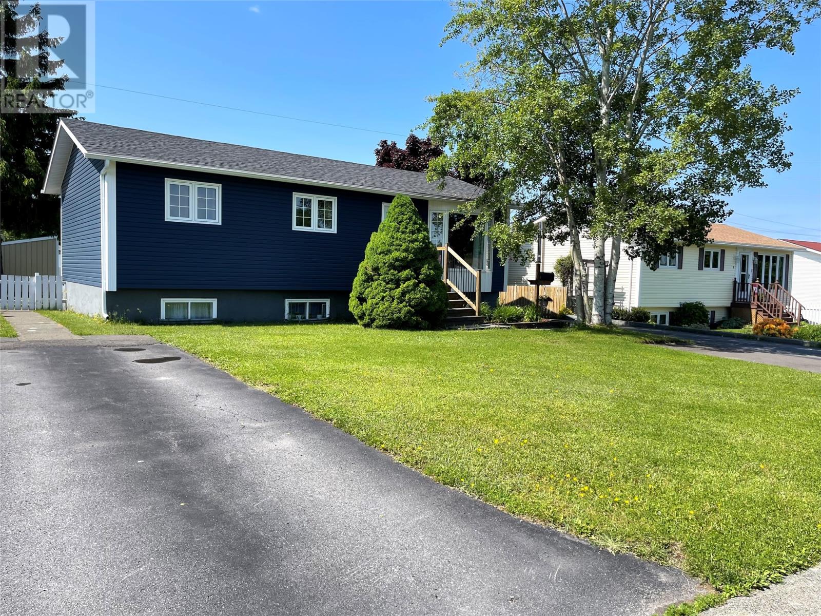 7 Forest Road, Grand Falls-Windsor