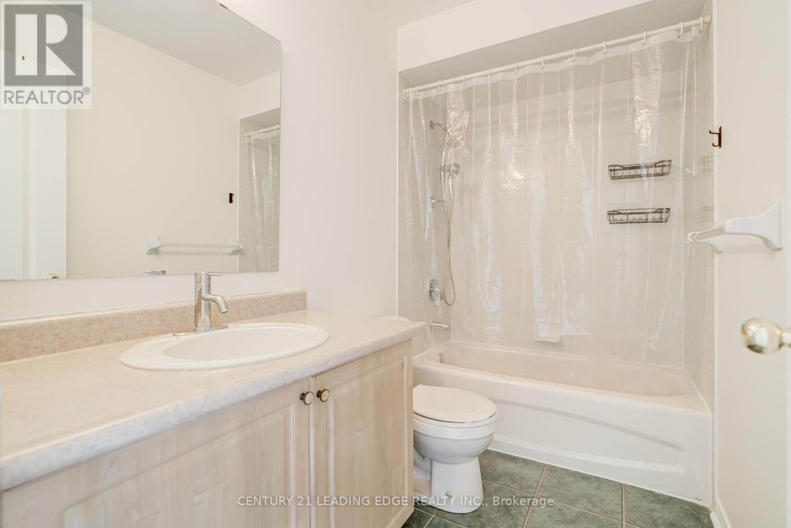 13 Grape Trail, Brampton, Ontario  L7A 2V7 - Photo 17 - W13519164