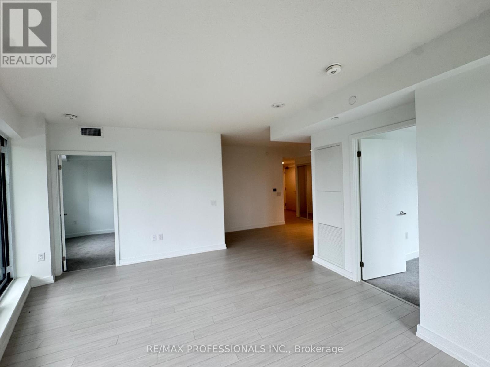 502 - 4010 Eglinton Avenue W, Toronto, Ontario  M9P 1A6 - Photo 7 - W13528300