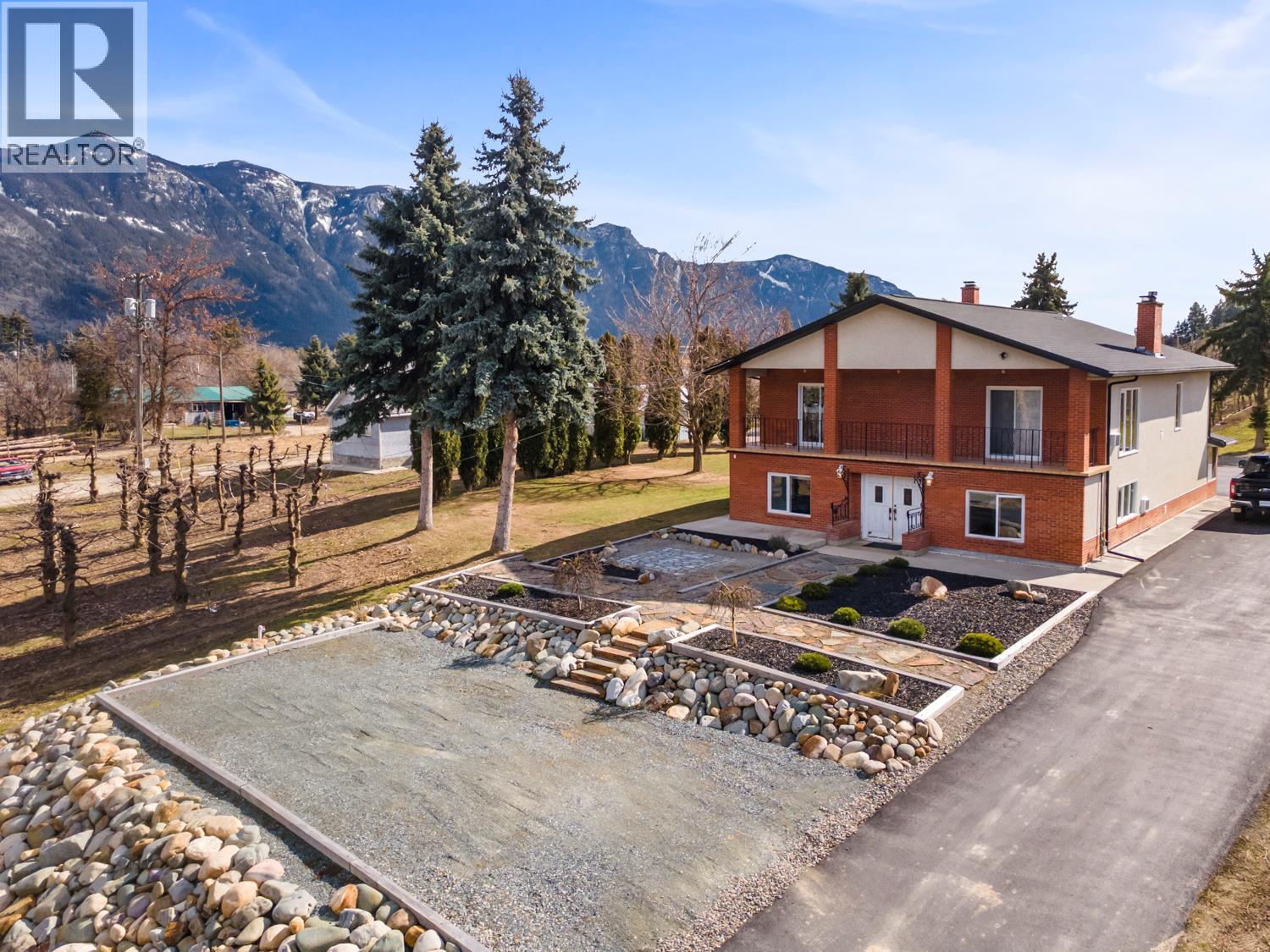 3029 Erickson Road, Erickson, British Columbia  V0B 1G1 - Photo 1 - 10378840
