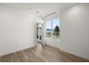 3340 Lakeshore Drive Unit# 306, Kelowna, BC V1W 0H6