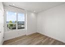 3340 Lakeshore Drive Unit# 306, Kelowna, BC V1W 0H6