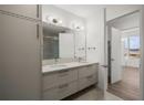 3340 Lakeshore Drive Unit# 306, Kelowna, BC V1W 0H6