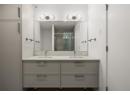 3340 Lakeshore Drive Unit# 306, Kelowna, BC V1W 0H6