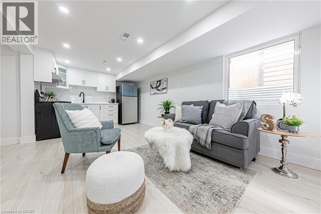 22 WILLIAM JOHNSON Street Unit# LL, Stoney Creek, Ontario