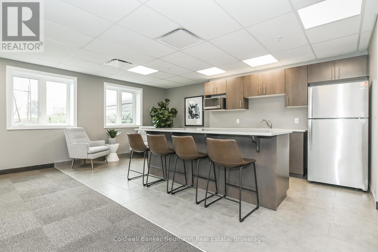 102 - 104 Summit Ridge Drive, Guelph, Ontario  N1E 0R5 - Photo 40 - X13500616