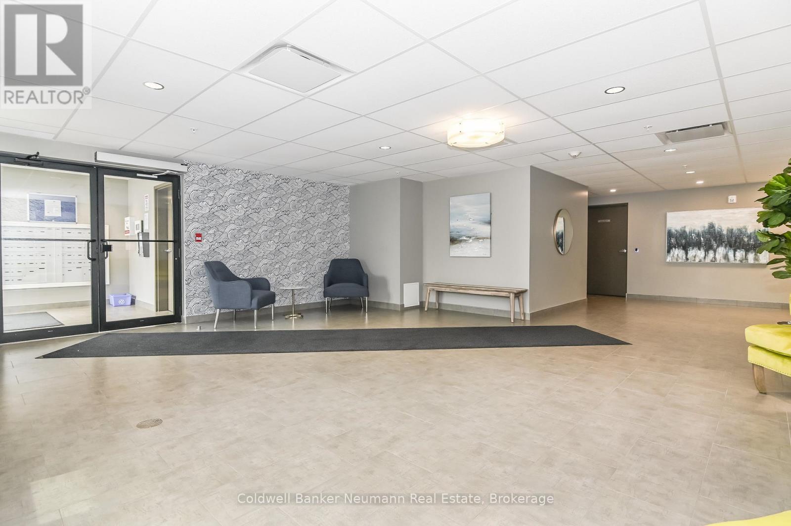 102 - 104 Summit Ridge Drive, Guelph, Ontario  N1E 0R5 - Photo 8 - X13500616