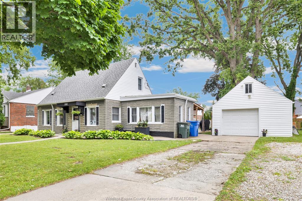 2337 PARKWOOD AVENUE, Windsor, Ontario