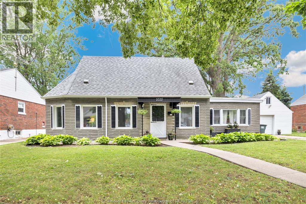 2337 Parkwood Avenue, Windsor, Ontario  N8W 2K3 - Photo 3 - 26016156