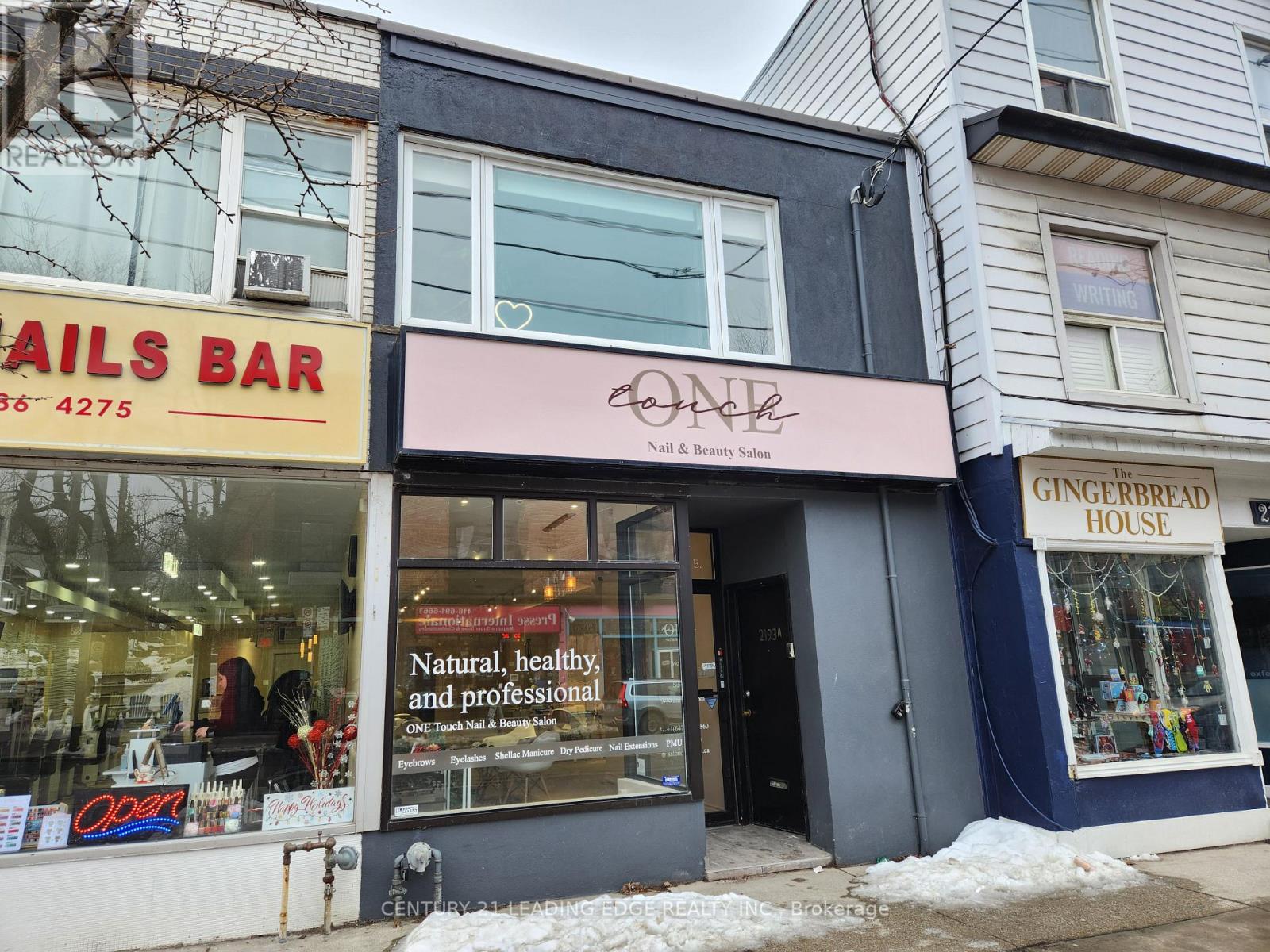 Main Fl - 2193 Queen Street E, Toronto, Ontario  M4E 1E5 - Photo 1 - E13525776