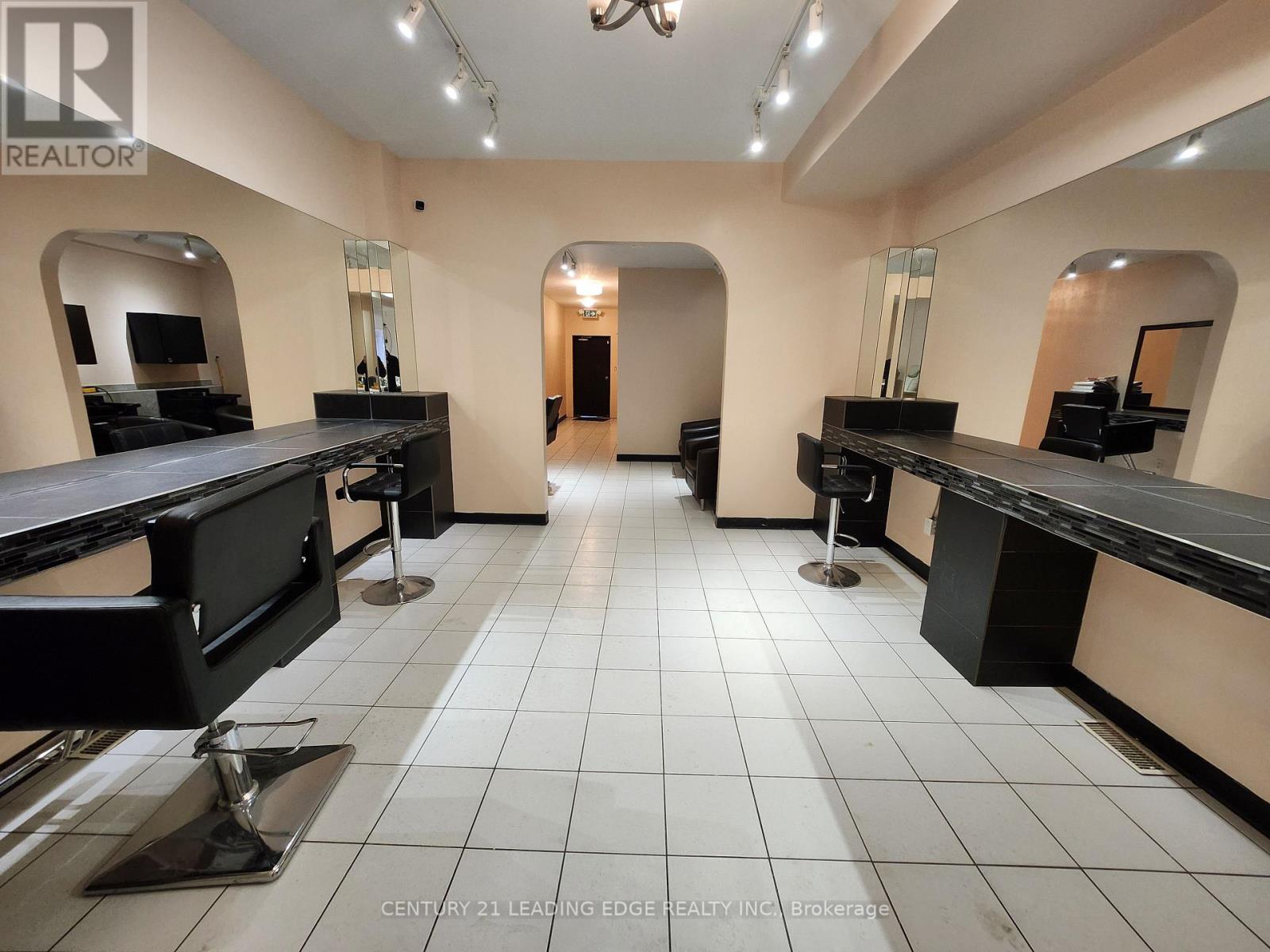 Main Fl - 2193 Queen Street E, Toronto, Ontario  M4E 1E5 - Photo 9 - E13525776