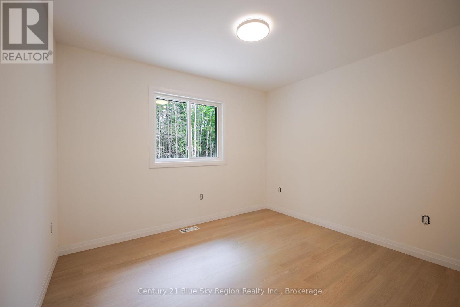 205 Greenwood Drive, Bonfield, Ontario  P0H 1E0 - Photo 12 - X13528624