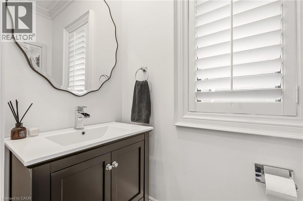 336 Newbold Court, Burlington, Ontario  L7R 2Y6 - Photo 5 - 40845443