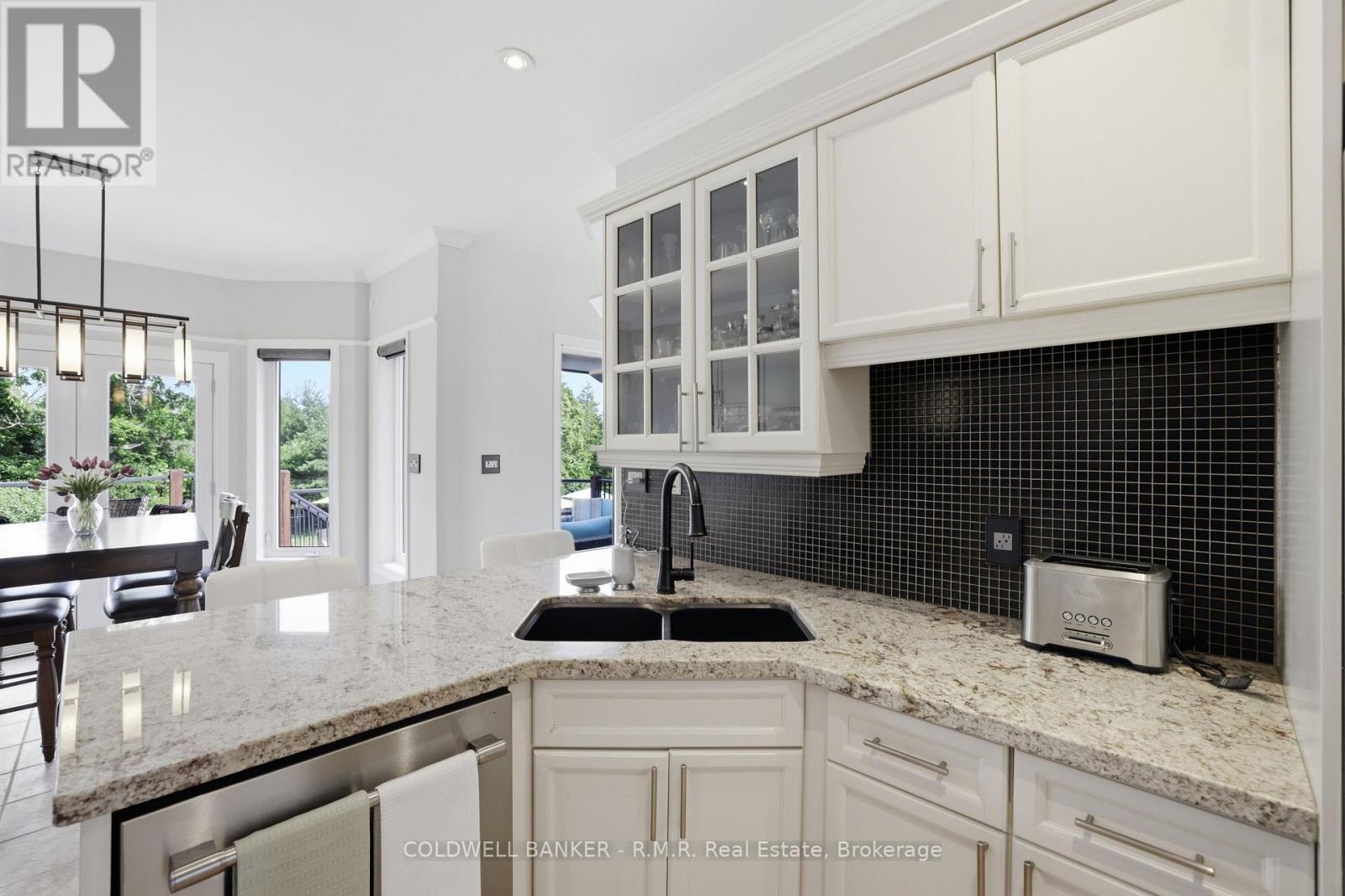 50 Venton Court, Clarington, Ontario  L1C 5E9 - Photo 13 - E13528704