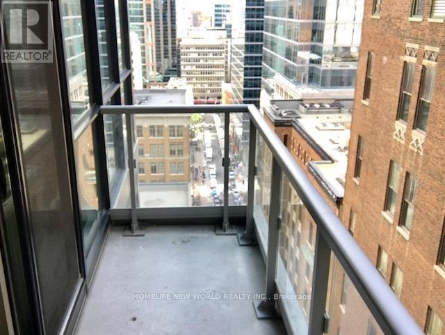 1906 - 70 Temperance Street, Toronto, Ontario  M5H 4E8 - Photo 11 - C13528640