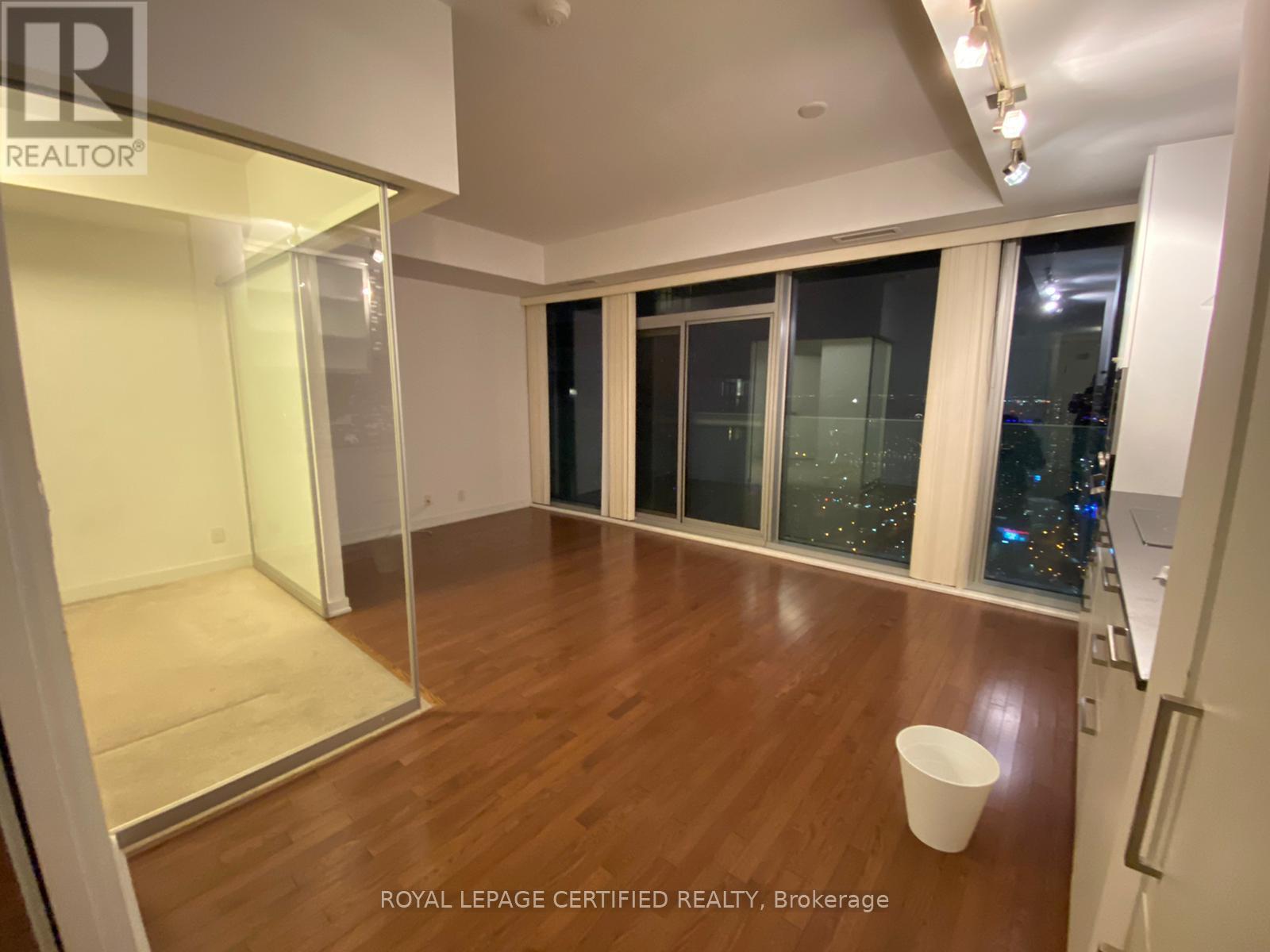 4407 - 14 York Street, Toronto, Ontario  M5J 0B1 - Photo 3 - C13528650