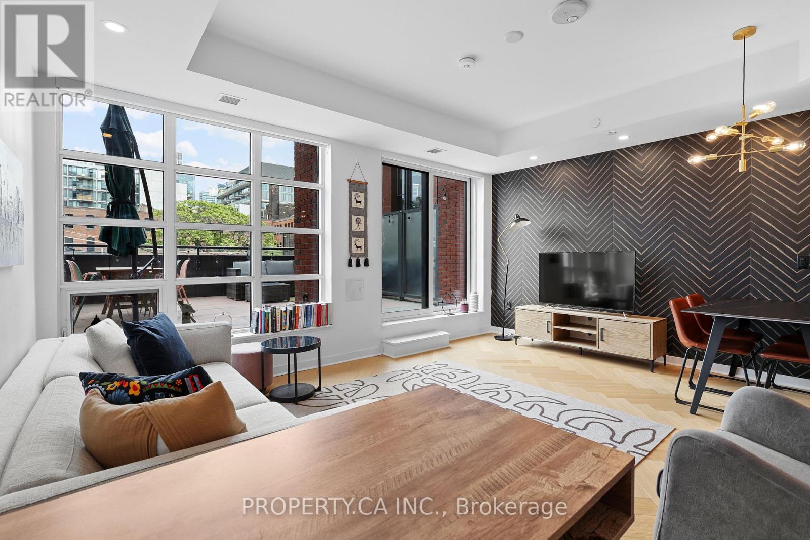 303 - 501 ADELAIDE STREET W, Toronto, Ontario