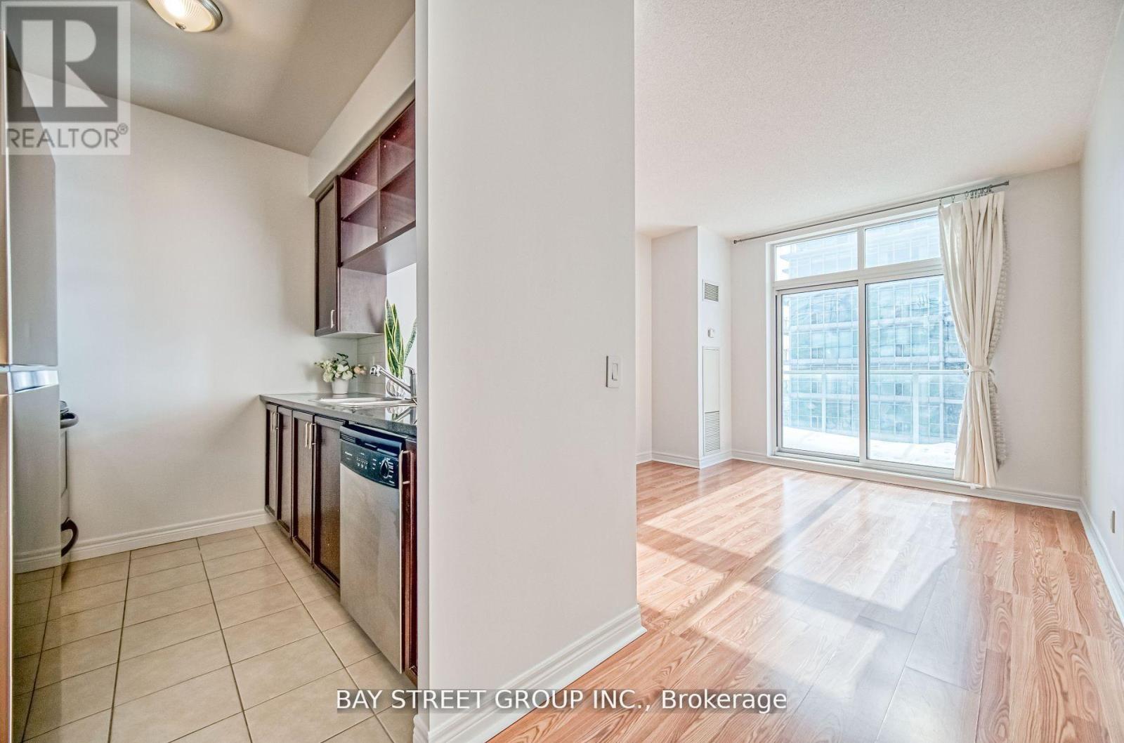 Ph#3603 - 70 Town Centre Court, Toronto, Ontario  M1P 0B2 - Photo 2 - E13528424