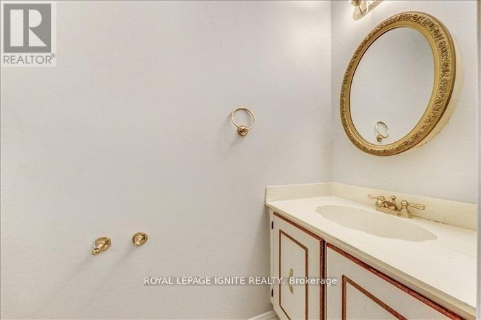 23 Longbow Square, Toronto, Ontario  M1W 2W6 - Photo 8 - E13528450