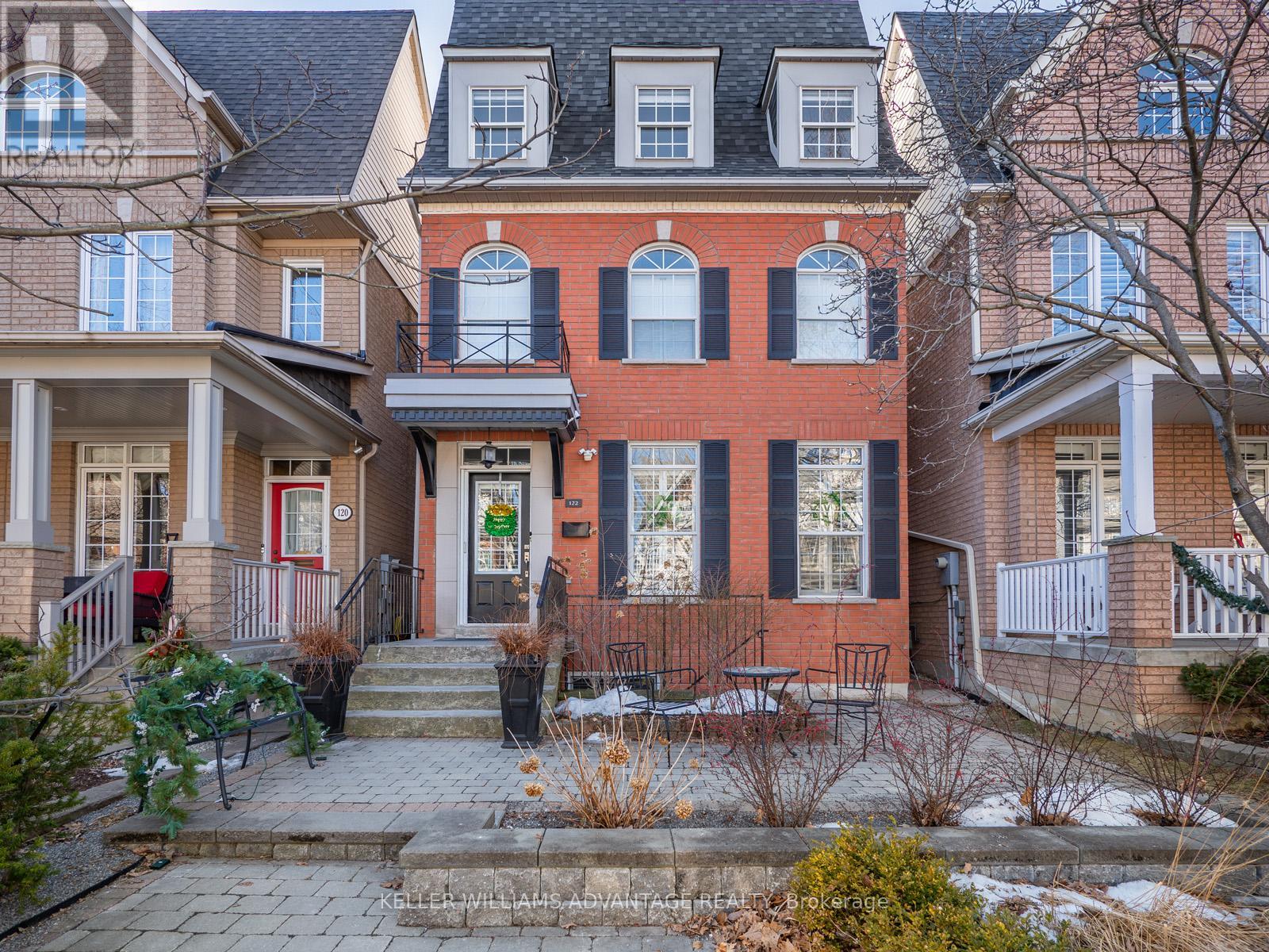 Lower - 122 Boardwalk Drive, Toronto, Ontario  M4L 3X4 - Photo 1 - E13528470