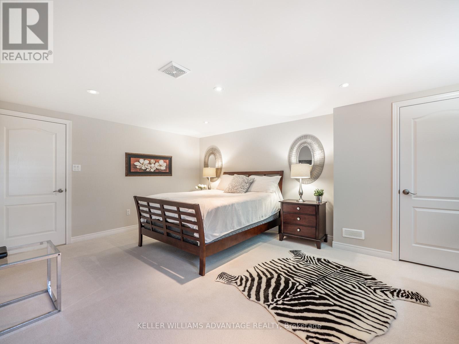 Lower - 122 Boardwalk Drive, Toronto, Ontario  M4L 3X4 - Photo 10 - E13528470