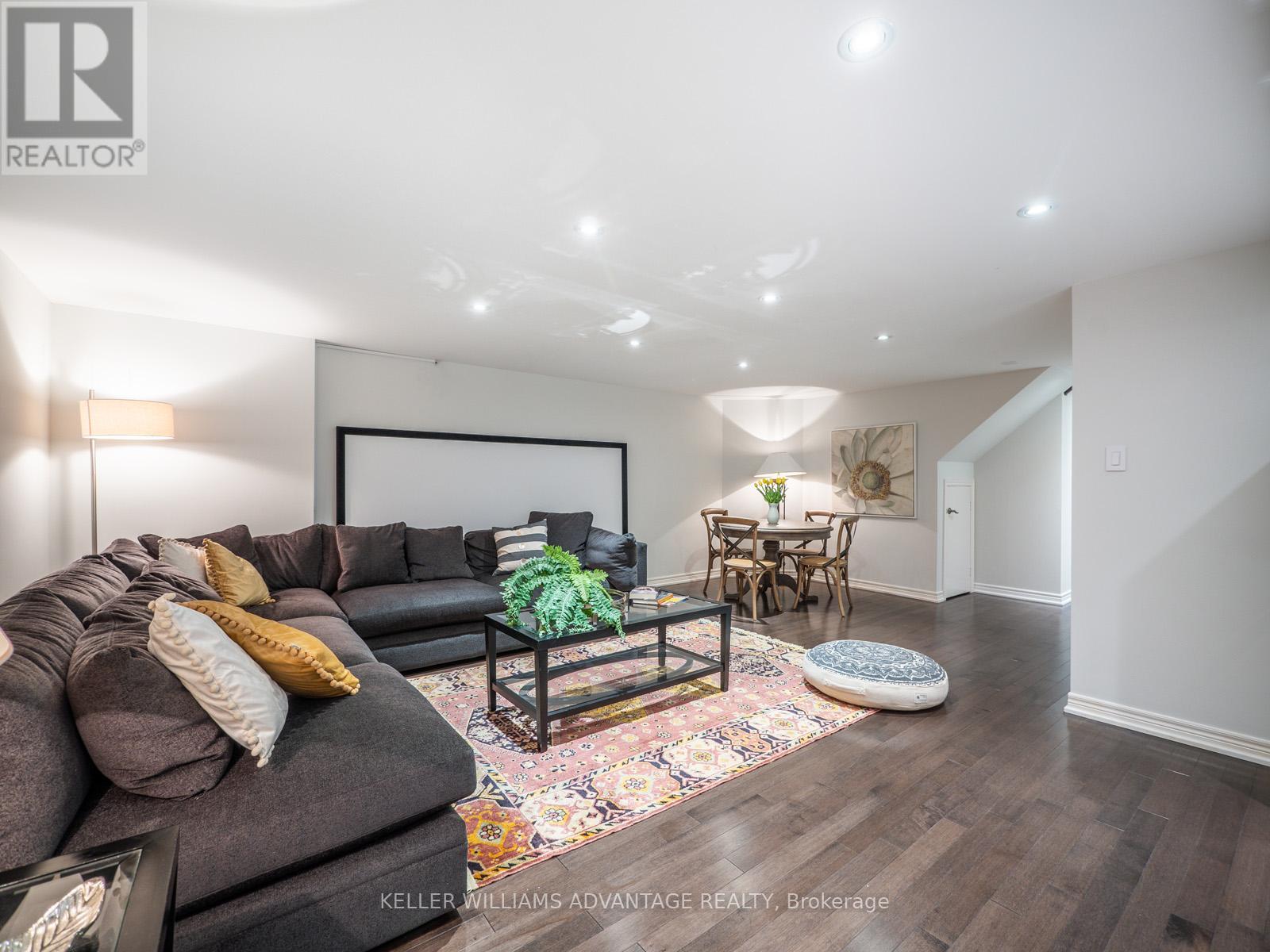 Lower - 122 Boardwalk Drive, Toronto, Ontario  M4L 3X4 - Photo 19 - E13528470