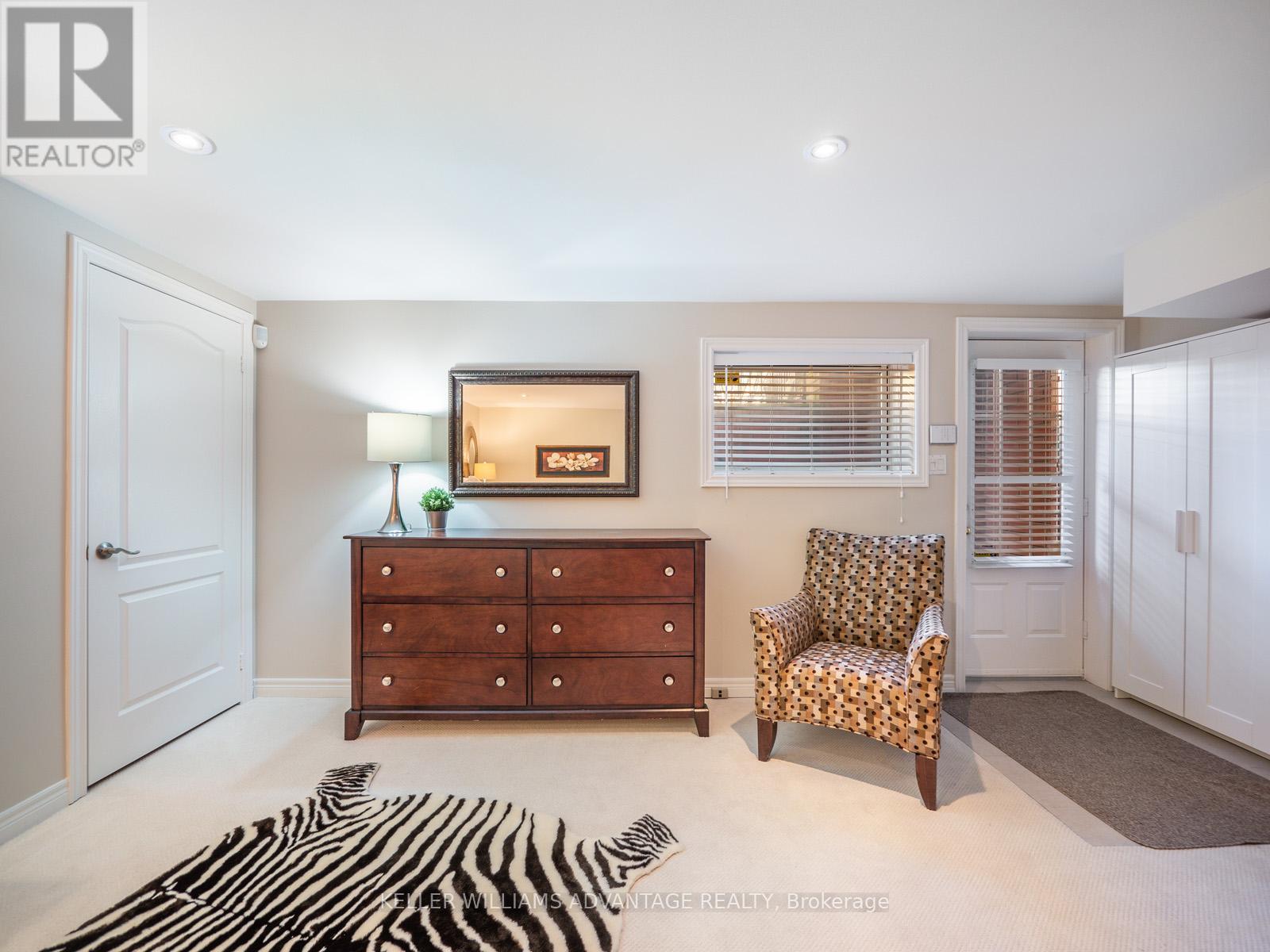 Lower - 122 Boardwalk Drive, Toronto, Ontario  M4L 3X4 - Photo 4 - E13528470