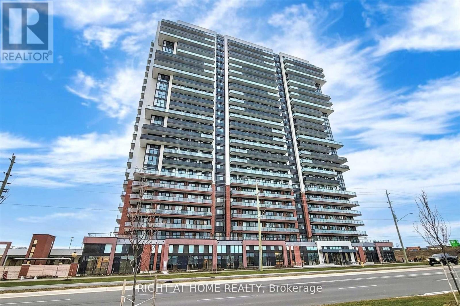 1421 - 2550 Simcoe Street N, Oshawa, Ontario  L1L 0R5 - Photo 2 - E13528610
