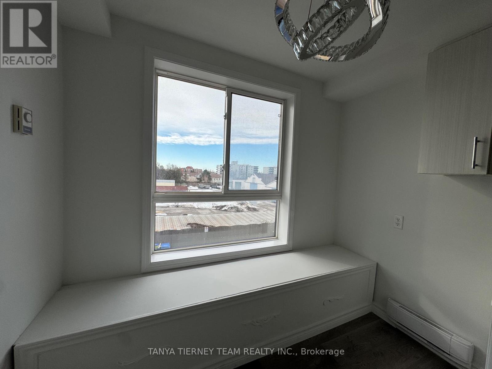 48 - 43 Taunton Road, Oshawa, Ontario  L1G 3T6 - Photo 4 - E13528676