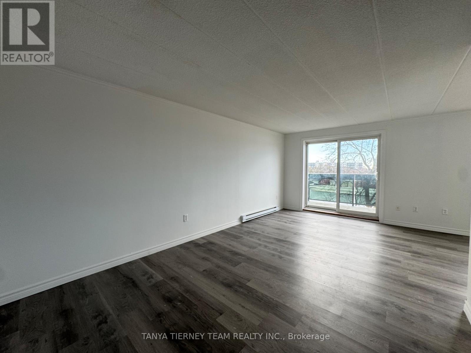 48 - 43 Taunton Road, Oshawa, Ontario  L1G 3T6 - Photo 7 - E13528676