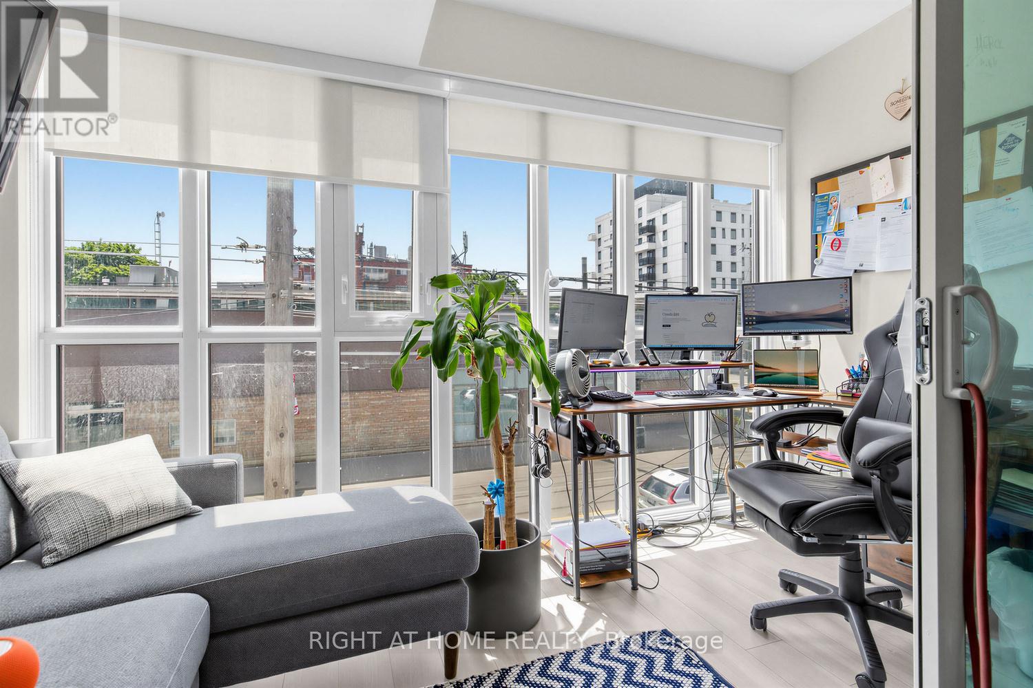 211 - 1630 Queen Street E, Toronto, Ontario  M4L 0B3 - Photo 3 - E13528772