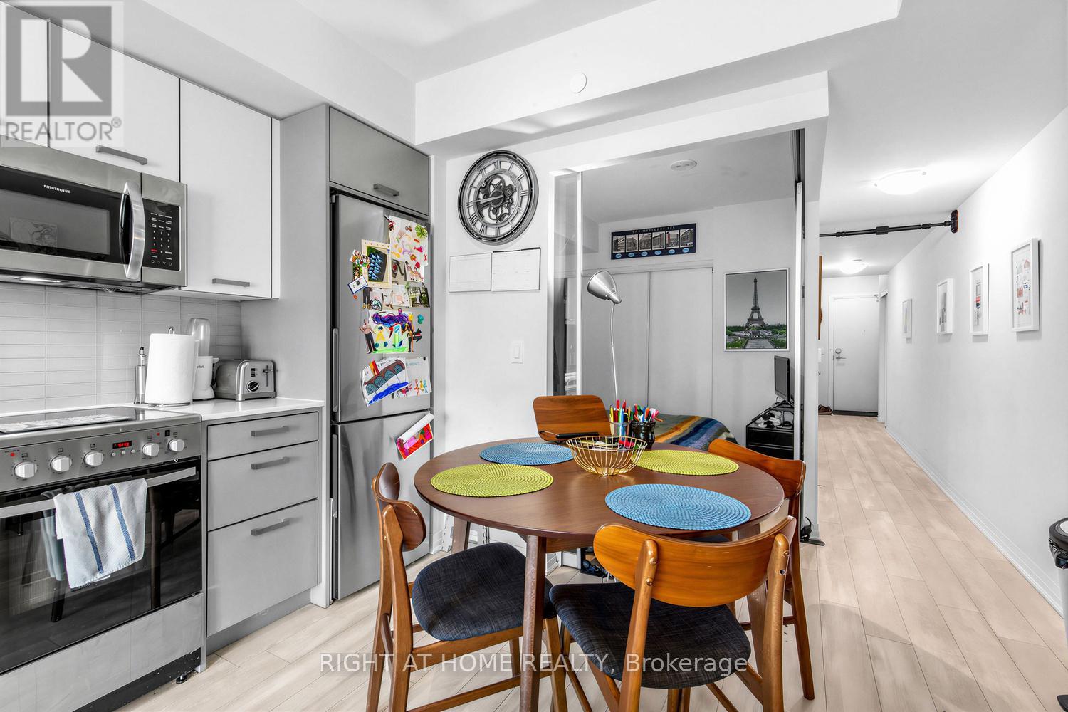 211 - 1630 Queen Street E, Toronto, Ontario  M4L 0B3 - Photo 4 - E13528772