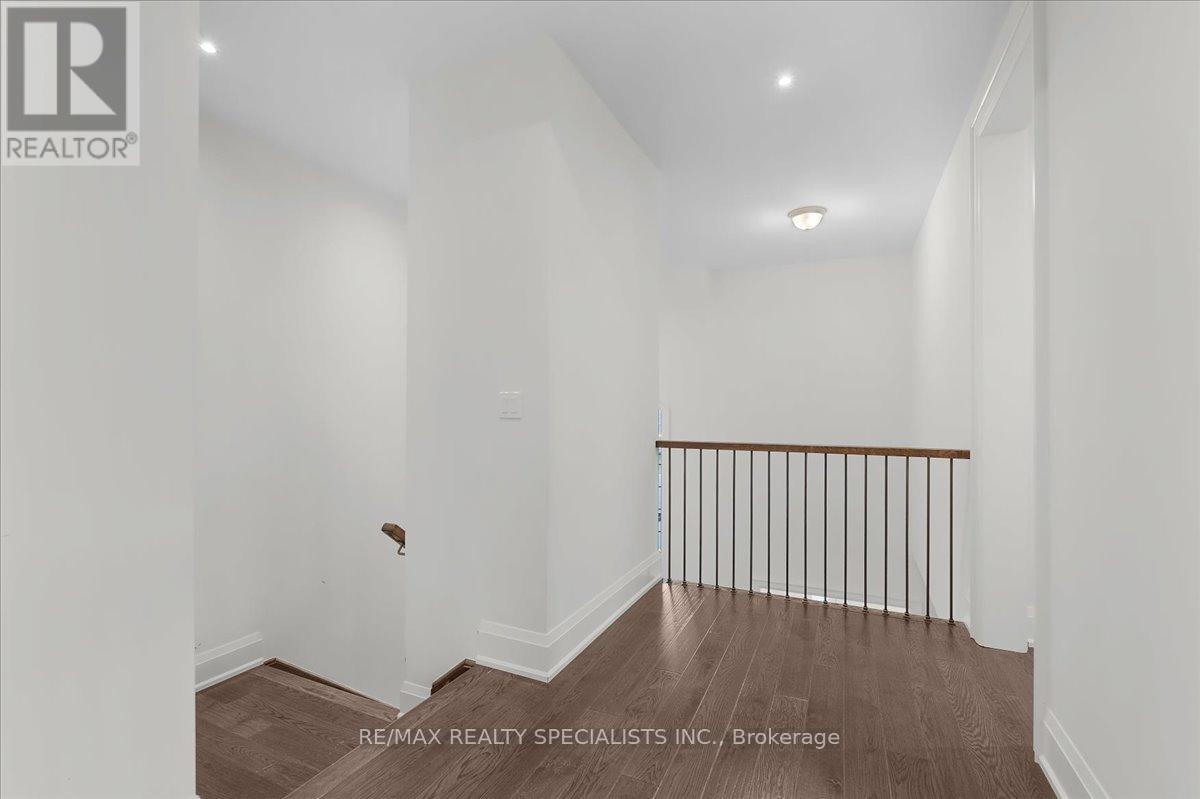 49 Mary Natasha Court, Vaughan, Ontario  L4H 4N6 - Photo 18 - N13528432