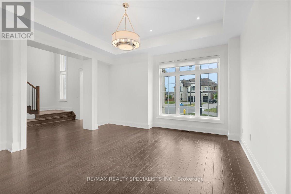 49 Mary Natasha Court, Vaughan, Ontario  L4H 4N6 - Photo 7 - N13528432