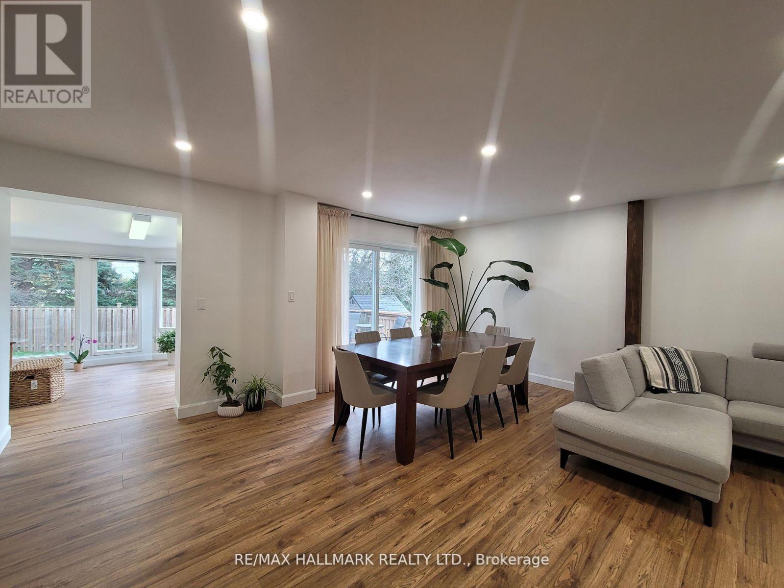 23 Ironshield Crescent, Markham, Ontario  L3T 3K7 - Photo 2 - N13528522
