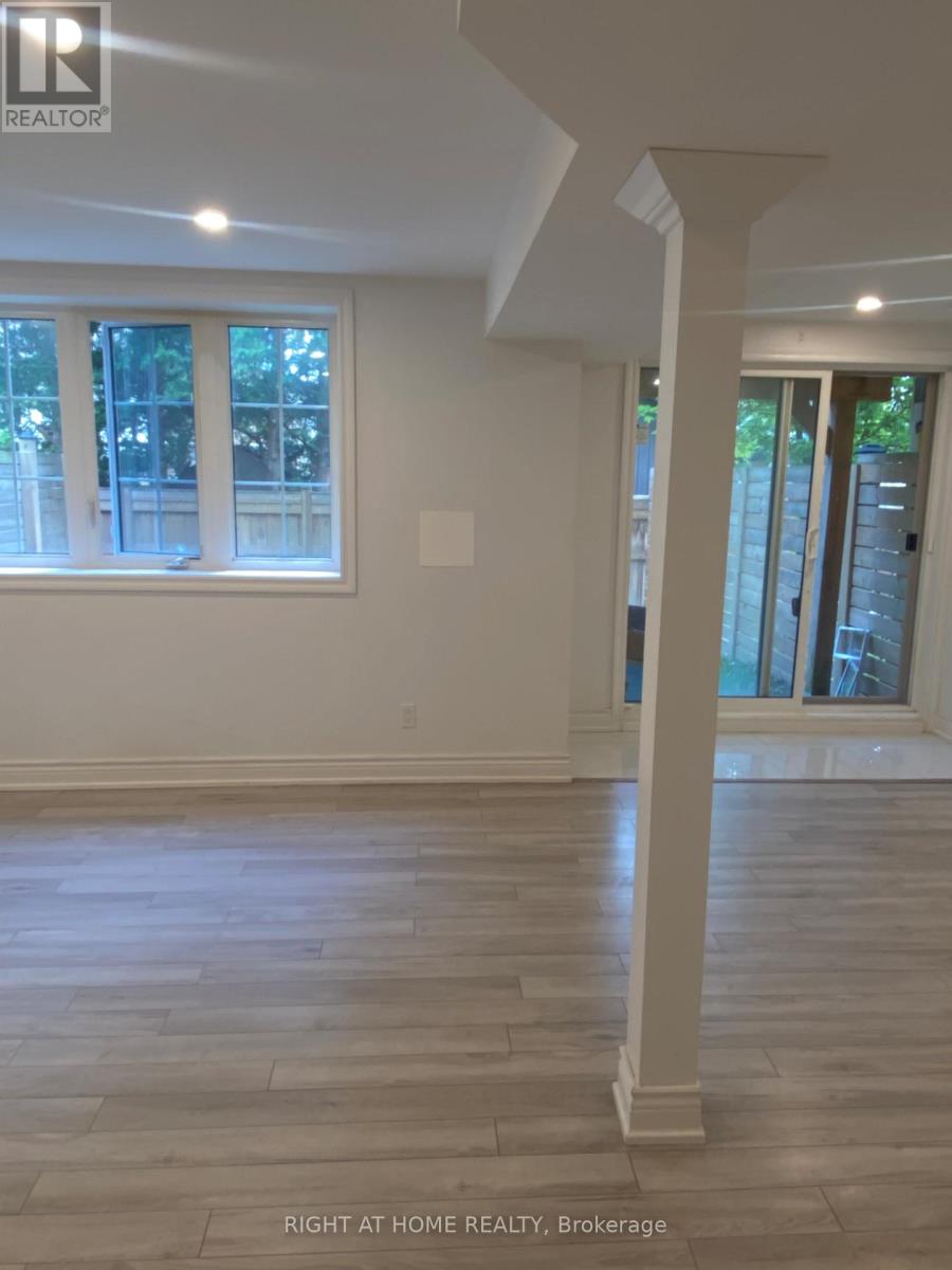 Lower Level - 65 Ruffle Lane Lane N, Richmond Hill, Ontario L4E 2V1 - Photo 5 - N13528566