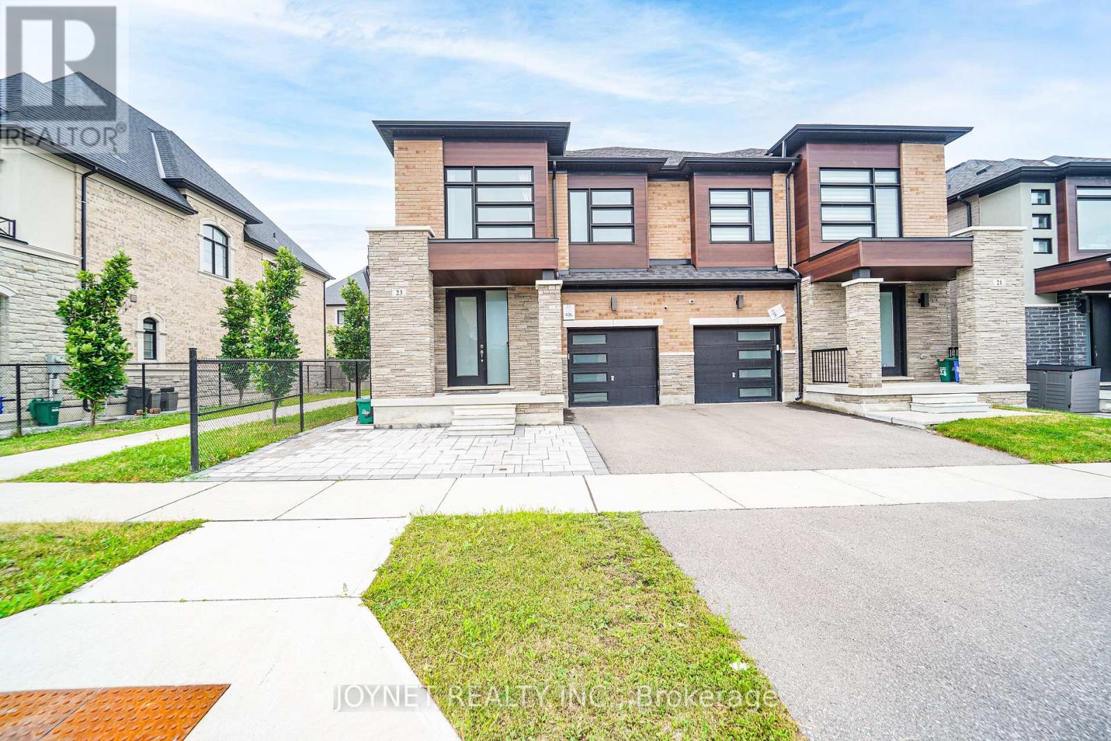 23 MALLERY STREET, Richmond Hill, Ontario
