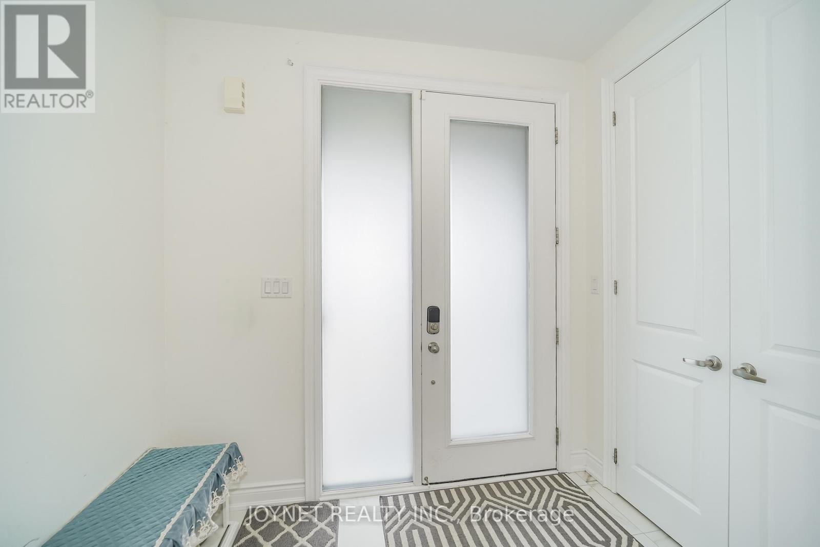 23 Mallery Street, Richmond Hill, Ontario  L4S 0H7 - Photo 4 - N13528692