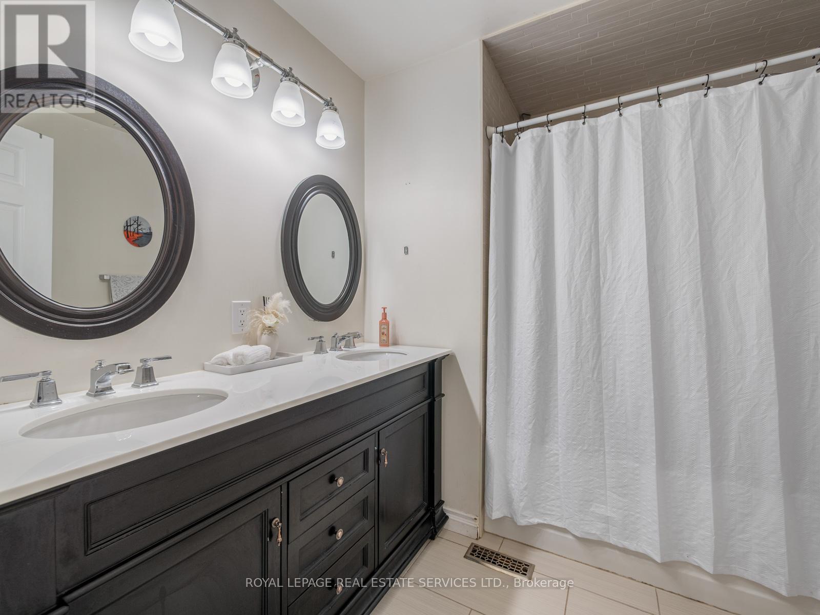 63 Deerglen Terrace, Aurora, Ontario  L4G 6Y2 - Photo 29 - N13528700
