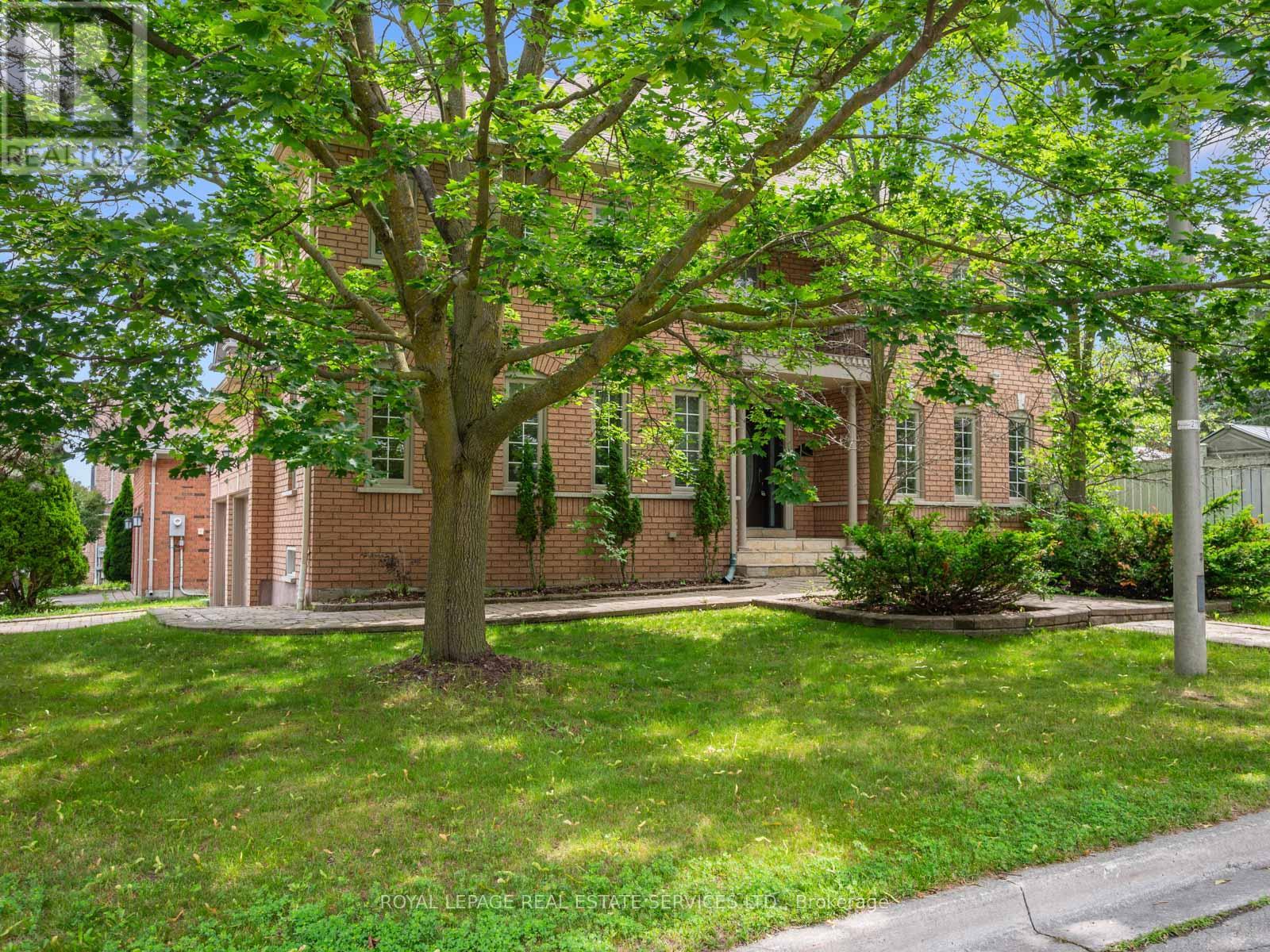 63 Deerglen Terrace, Aurora, Ontario  L4G 6Y2 - Photo 3 - N13528700