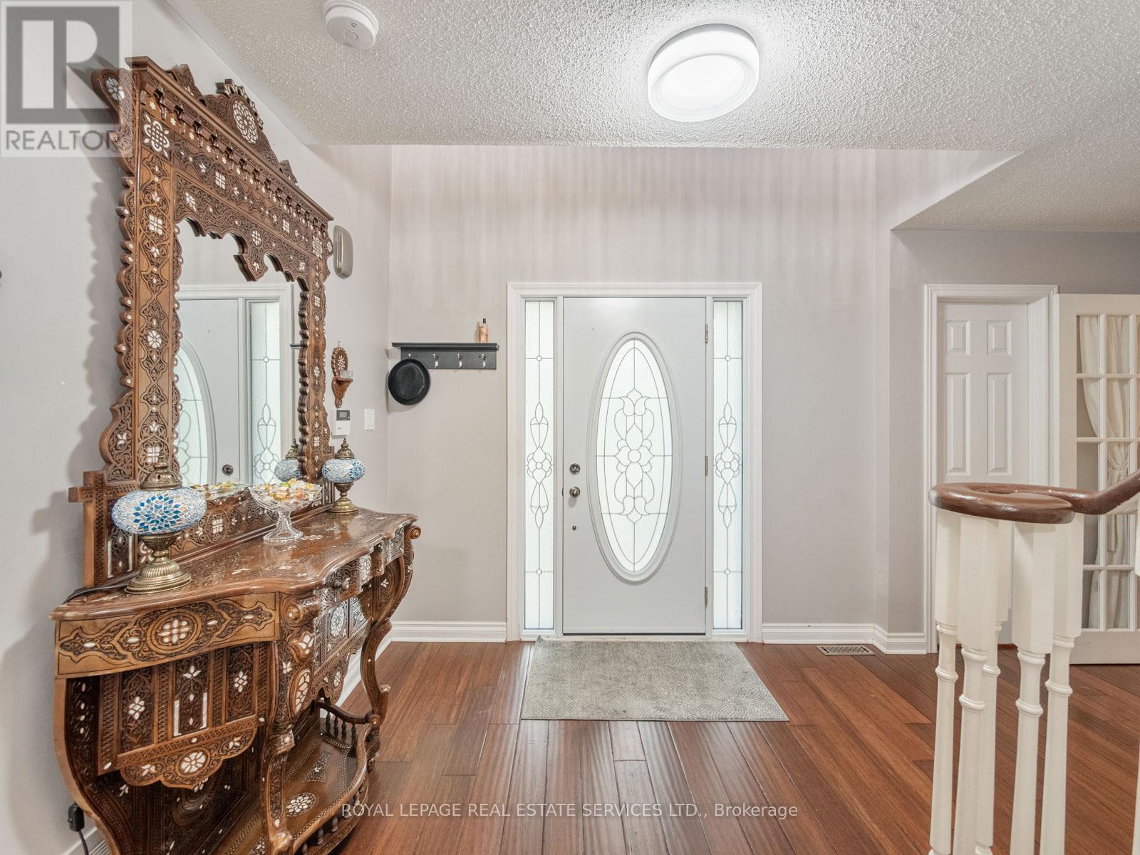 63 Deerglen Terrace, Aurora, Ontario  L4G 6Y2 - Photo 4 - N13528700