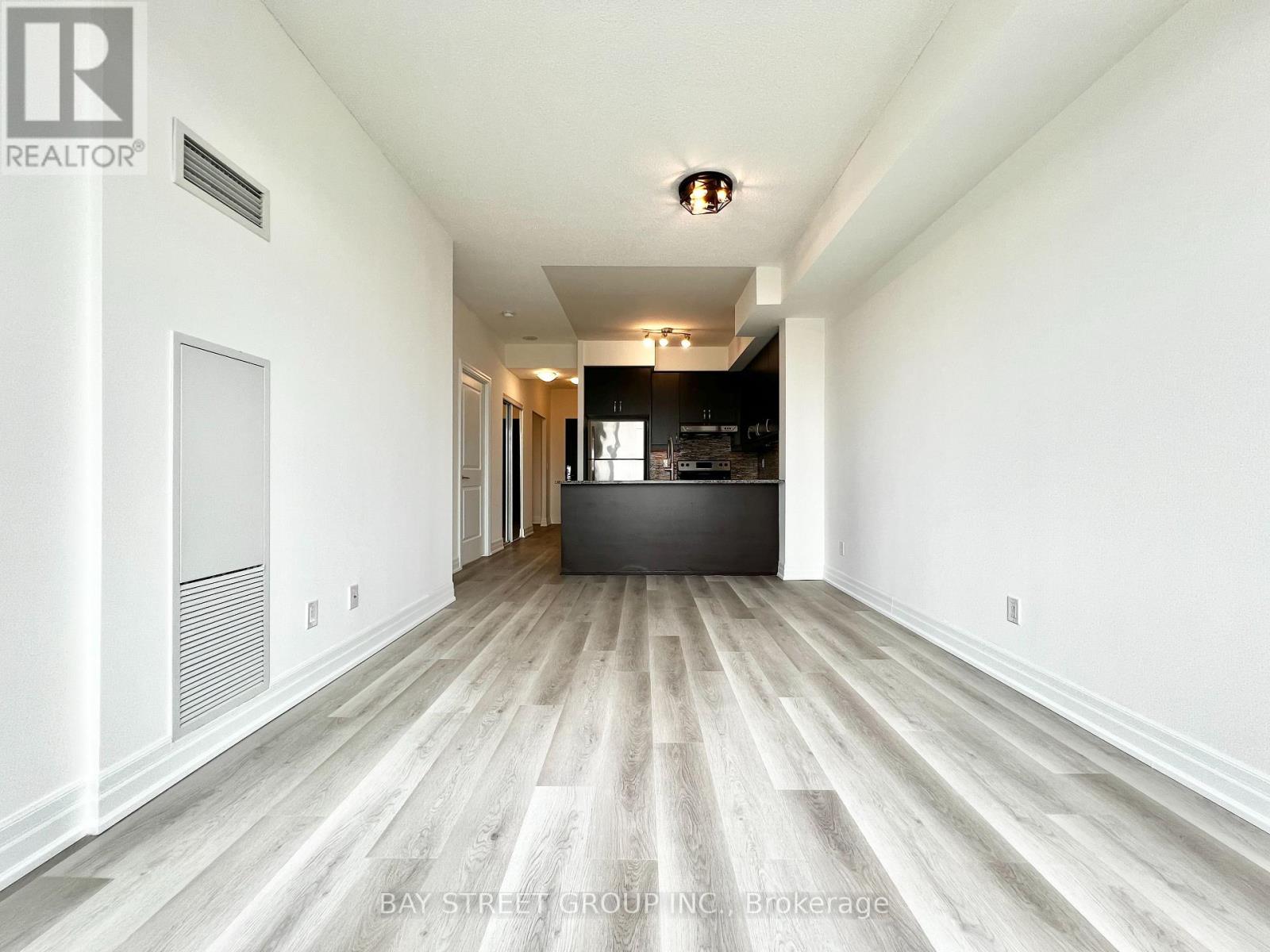703 - 8110 Birchmount Road, Markham, Ontario  L6G 0E3 - Photo 13 - N13528710