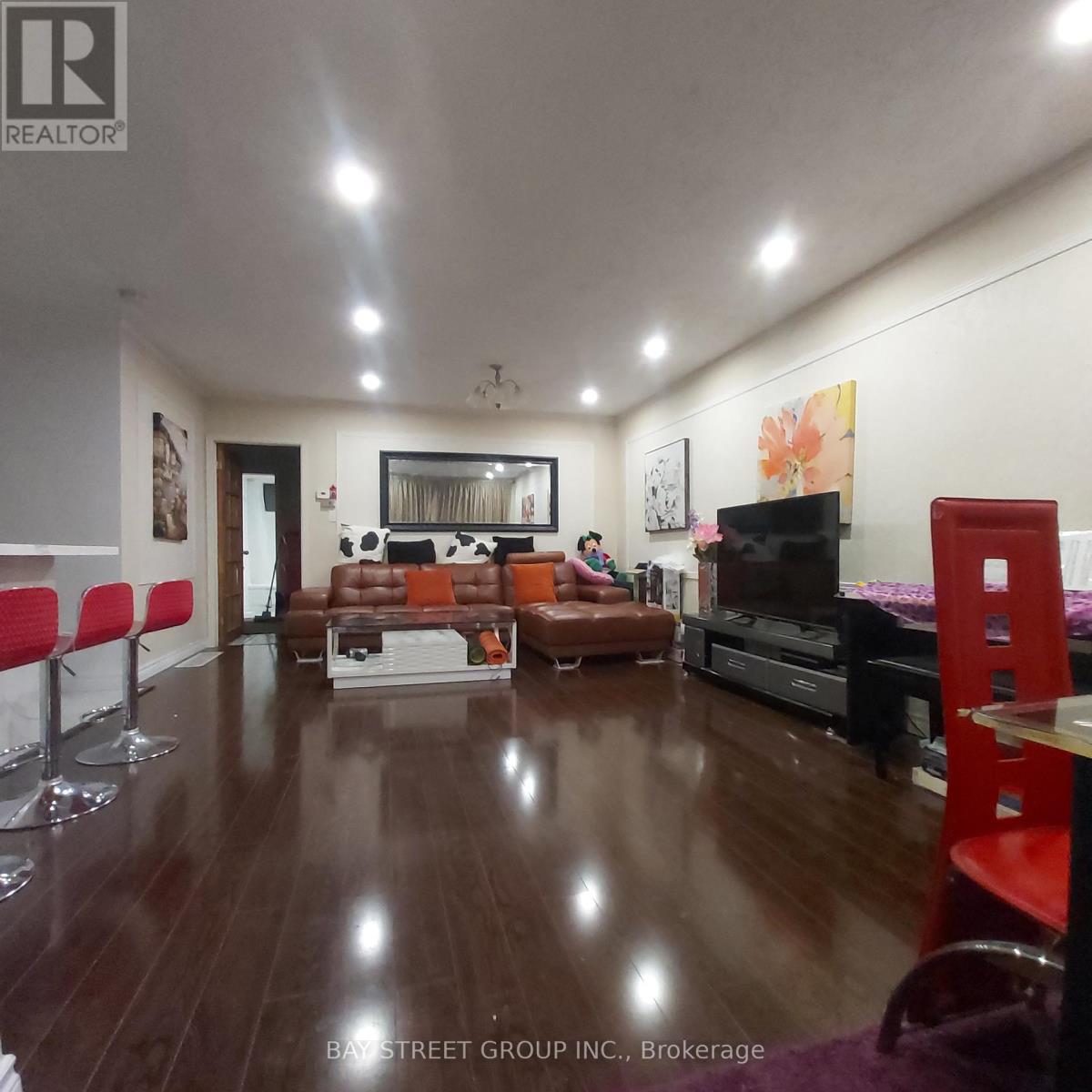 Main - 211 Beechy Drive, Richmond Hill, Ontario  L4C 2X6 - Photo 3 - N13528764