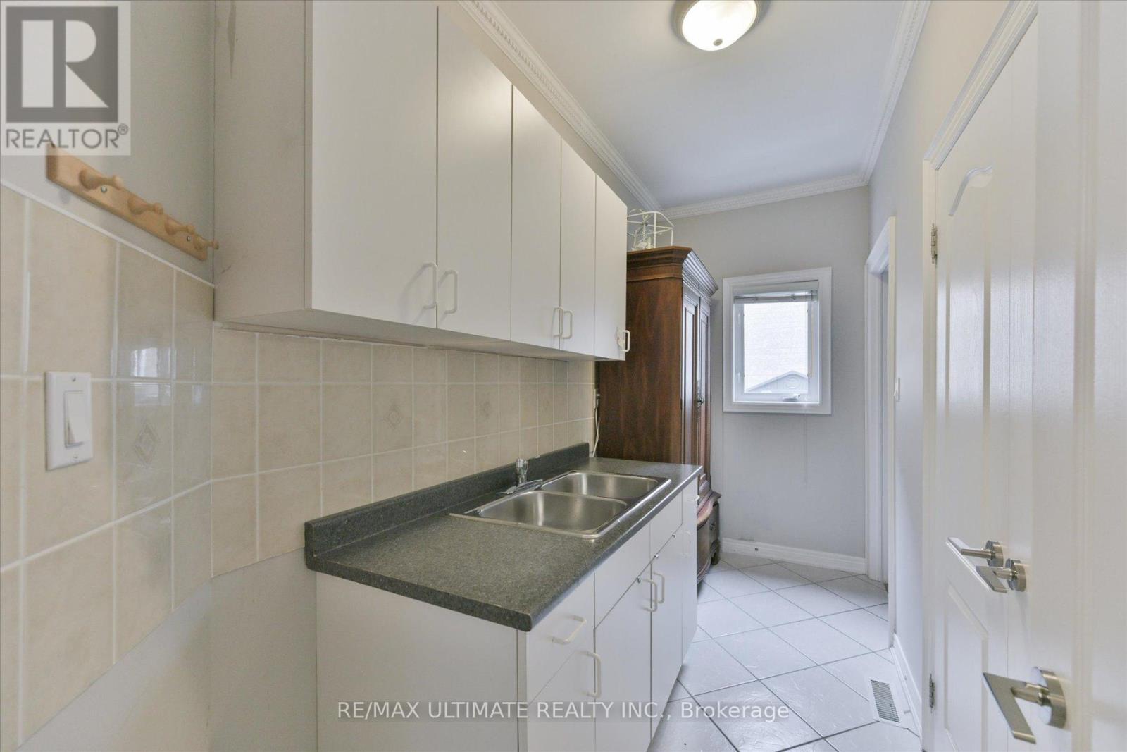 123 Village Green Drive, Vaughan, Ontario  L4L 0G9 - Photo 21 - N13528768
