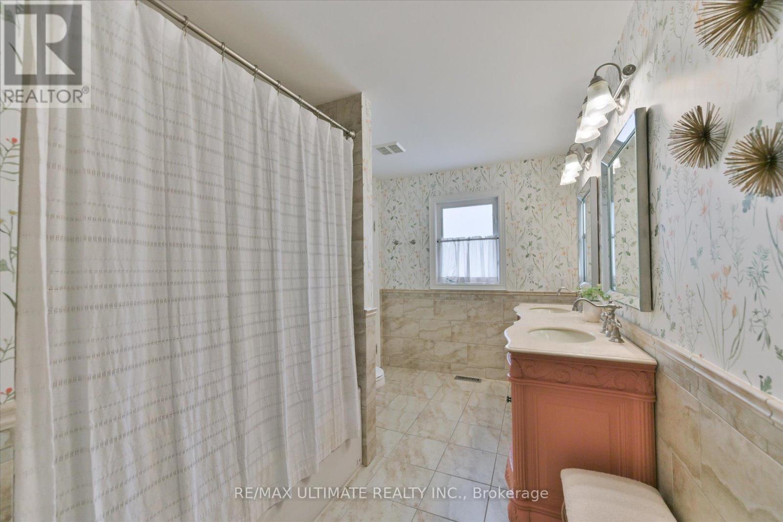 123 Village Green Drive, Vaughan, Ontario  L4L 0G9 - Photo 36 - N13528768