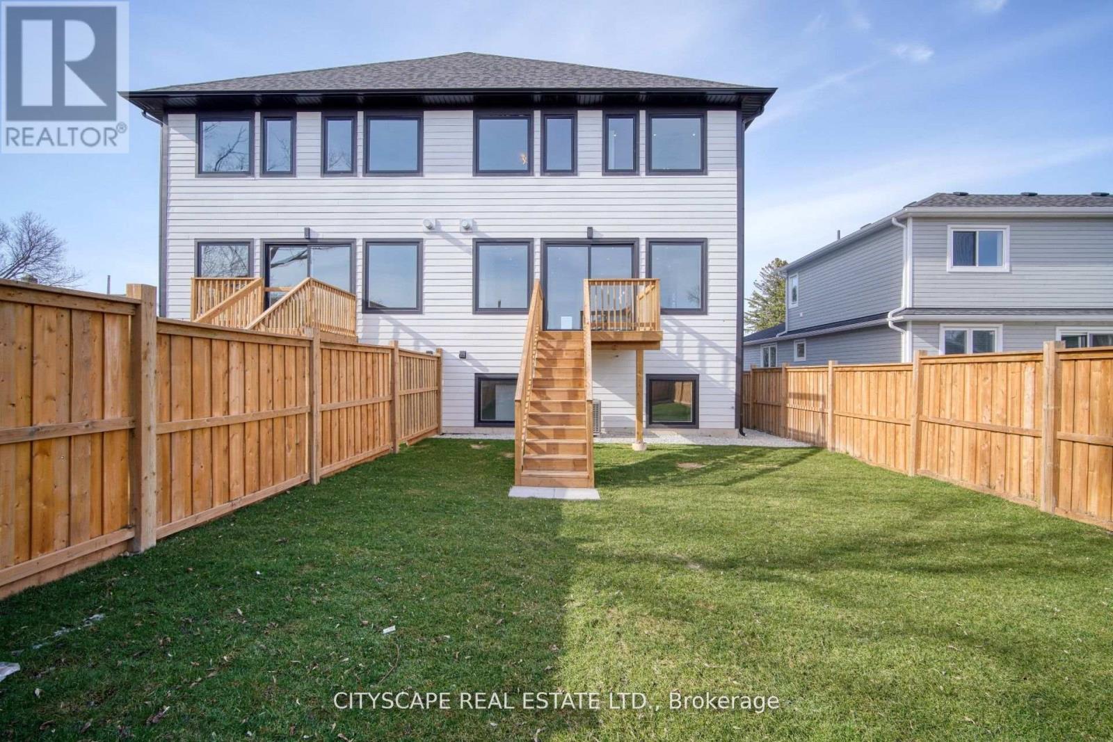65b St Vincent Street, Collingwood, Ontario  L9Y 1P2 - Photo 2 - S13528578