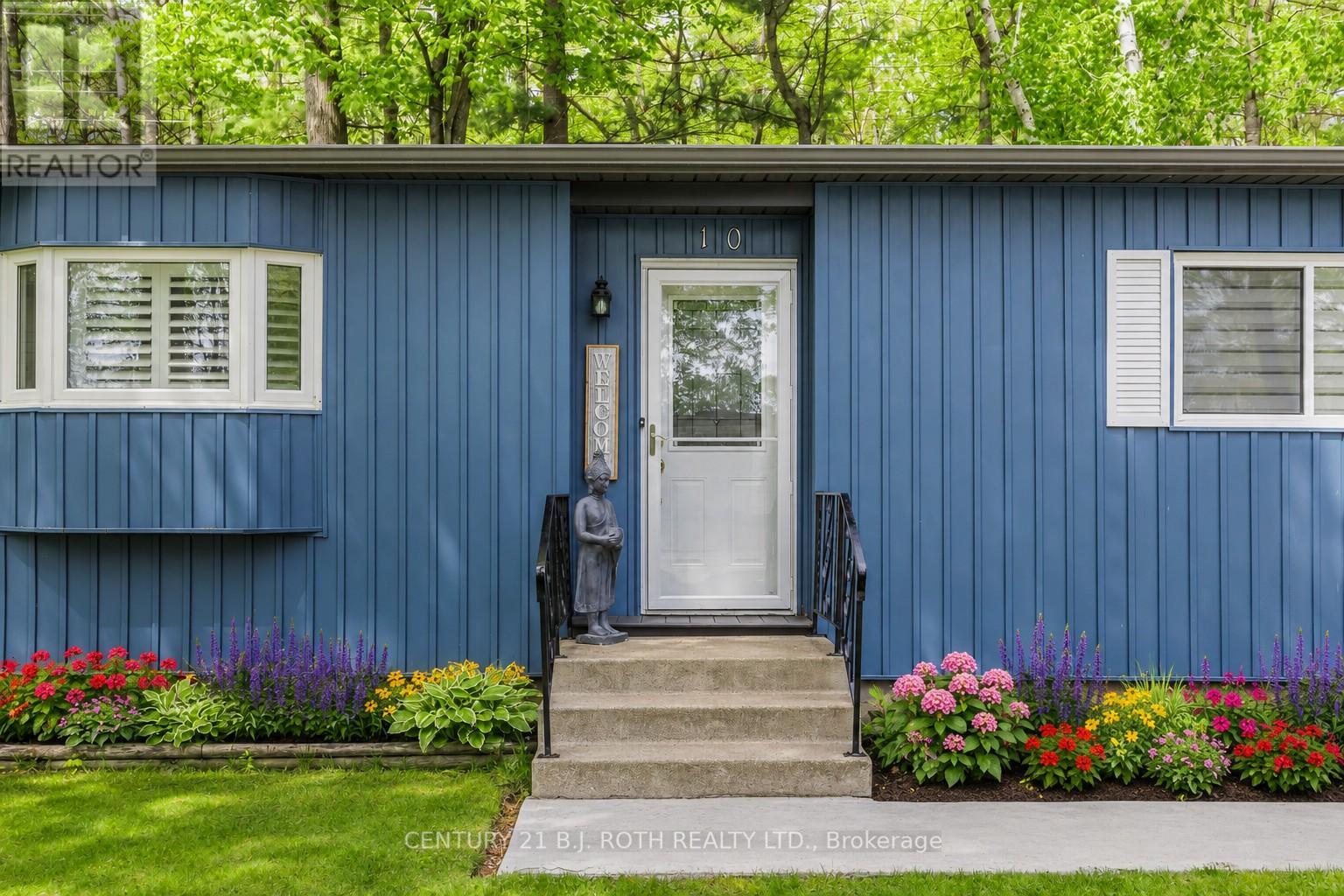 10 Allen Drive N, Wasaga Beach, Ontario  L9Z 1K5 - Photo 3 - S13528674