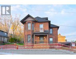 25 BERCZY STREET, Barrie, Ontario