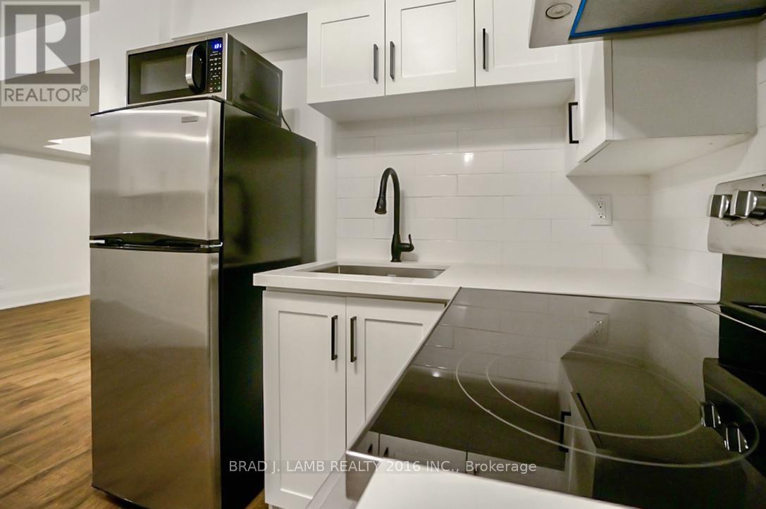 3 - 731 Indian Road, Toronto, Ontario M6P 2C9 - Photo 4 - W13528454